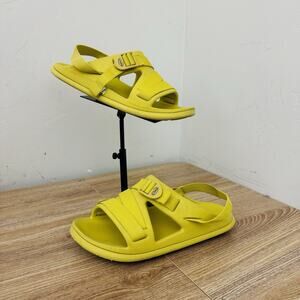 Chaco Chillos Sport Wear Bright Yellow Sandals Women’s Size 7
